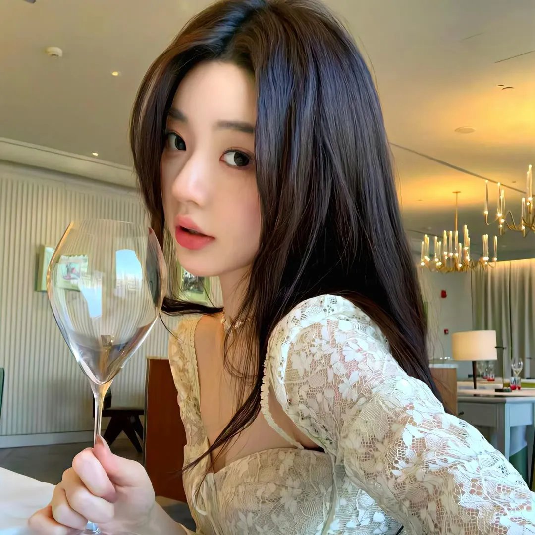 小资女孩向前冲